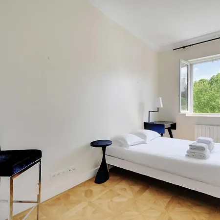 Luxury With Eiffel Tower View * Paris